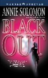 Annie Solomon - Blackout
