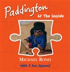 Michael Bond - Paddington - At the Seaside