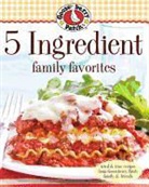 Gooseberry Patch (COR), Oxmoor House - Gooseberry Patch 5 Ingredient Family Favorites