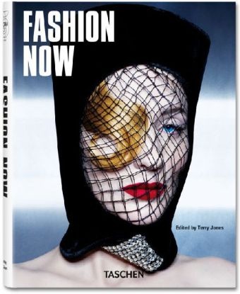Terry Jones,  Jones, Terr Jones, Terry Jones, Avri Mair, Avril Mair - Fashion now
