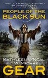 Kathleen O. Gear, Kathleen O'Neal Gear, W. Michael Gear, W. Michael/ Gear Gear, Neal - People of the Black Sun