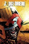 Andrew Currie, Nelson Daniel, Gary Martin, Duane Swierczynski, David Williams, Andrew Currie... - Judge Dredd Volume 2