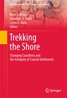 Jonatha A Haws, Jonathan A Haws, Nuno Bicho, Nuno F. Bicho, Loren G. Davis, Loren G Davis... - Trekking the Shore