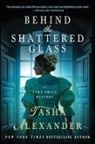 Tasha Alexander - Behind the Shattered Glass