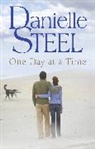 Danielle Steel - One Day at a Time