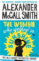 Alexander McCall Smith, Alexander McCall Smith - The Woman Who Walked in Sunshine