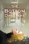 Leah Devlin - The Bottom Dwellers (The Woods Hole Mysteries Book 1)