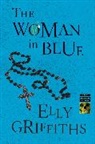 Elly Griffiths - The Woman in Blue