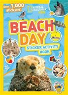 National Kids, National Geographic Kids, National Geographic Kids&gt; - National Geographic Kids Beach Day Sticker Activity Book