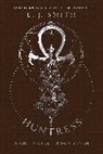 L J Smith, L. J. Smith, L.J. Smith - Huntress, 7