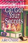 Chase, Julie Chase - Cat Got Your Secrets: A Kitty Couture Mystery