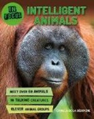 Camilla De La Bedoyere, Steve Parker, Steven Parker - In Focus: Intelligent Animals