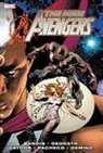 Michael Gaydos, Carlos Pacheco - New Avengers Volume 5