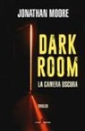 Jonathan Moore - Dark room. La camera oscura