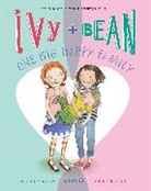 Annie Barrows, Sophie Blackall, Sophie Blackall - Ivy and Bean One Big Happy Family
