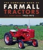 Motorbooks, Robert N. Pripps, Gregory Smith - Complete Book of Farmall Tractors