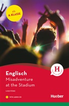 Paula Smith - Misadventure at the Stadium Buch mit Audio-CD