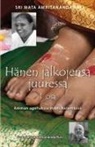 Swami Paramatmananda Puri - Hänen jalkojensa juuressa - 1. osa