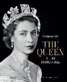 Victoria Murphy, Town &amp; Country, Stellene Volandes - Town & Country: The Queen