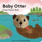 Yu-hsuan Huang - Baby Otter: Finger Puppet Book