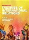 Scott Burchill, Scott et a Burchill, Richar Devetak, Richard Devetak, Jack Donnelly, Toni Haastrup... - Theories of International Relations