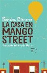 Sandra Cisneros, Fernanda Melchor - La casa en Mango Street / The House on Mango Street