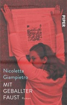 Nicoletta Giampietro - Mit geballter Faust