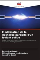Nilesh Bhaskarrao Bahadure, Anandraj Desai, Devendra Gowda - Modélisation de la décharge partielle d'un isolant solide