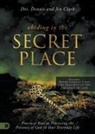 Dennis Clark, Jen Clark, Jennifer Clark - Abiding in the Secret Place