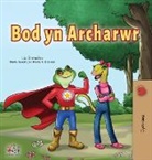 Kidkiddos Books, Liz Shmuilov - Being a Superhero (Welsh Children's Book)