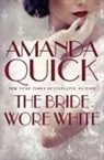 Amanda Quick - The Bride Wore White
