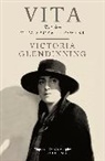 Victoria Glendinning - Vita