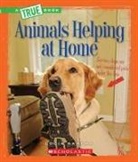 Lucia Raatma - Animals Helping at Home (a True Book: Animal Helpers)