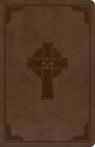 Holman Bible Publishers, Holman Bible Staff - KJV Large Print Personal Size Reference Bible, Brown Celtic Cross Leathertouch