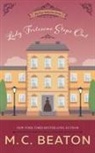 M. C. Beaton - Lady Fortescue Steps Out