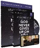 Max Lucado - God Never Gives Up on You Study Guide with DVD