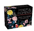 Andrews Mcmeel Publishing - Mindful Moments 2023 Mini Day-to-Day Calendar