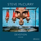 Pico Iyer, Steve McCurry - Steve McCurry: Devotion. Hingabe. 150 Farbfotografien zeigen die vielen Gesichter eines universellen Gefühls