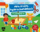 Pia von Müller - Schnipp, schnipp, hurra! Mein erstes Papierschneidebuch - Im Kindergarten