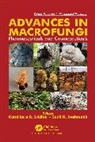 Kandikere R. (Mangalore University Sridhar, Sunil Kumar Deshmukh, Deshmukh Sunil Kumar, Kandikere R. Sridhar, Sridhar Kandikere R. - Advances in Macrofungi