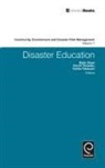 Rajib Shaw, Koichi Shiwaku, Yukiko Takeuchi - Disaster Education
