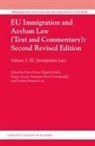 Diego Acosta Arcarazo, Kees Groenendijk, Elspeth Guild, Violeta Moreno-Lax, Steve Peers - EU Immigration and Asylum Law (Text and Commentary): Second Revised Edition