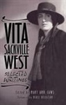 Vita Sackville-West, Mary Ann Caws - Vita Sackville-West