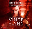 Vince Flynn, Kyle Mills, Josef Vossenkuhl - ENEMY AT THE GATES - Der Feind im Nacken, Audio-CD, MP3 (Audio book)