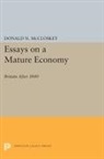 Donald N. Mccloskey, Donald N. Mccloskey, McCloskey Donald N. - Essays on a Mature Economy
