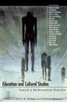 Henry A Giroux, Henry A. Giroux, Patrick Shannon - Education and Cultural Studies