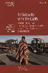 Celia Deane-Drummond, Hilda P Koster, Celia Deane-Drummond, Deane-Drummond Celia, Arnfríður Guðmundsdóttir, Hilda P Koster... - In Solidarity with the Earth