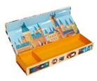 Insight Editions - Harry Potter: Exploring Hogwarts Magnetic Pencil Box