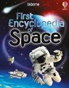 Paul Dowswell, David Hancock - First Encyclopedia of Space