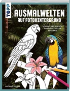 Gertraud Zollner - Ausmalwelten auf Fotohintergrund